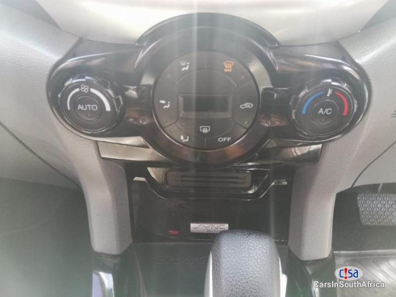 Ford EcoSport 1.5 Tdci Automatic 2015 - image 10