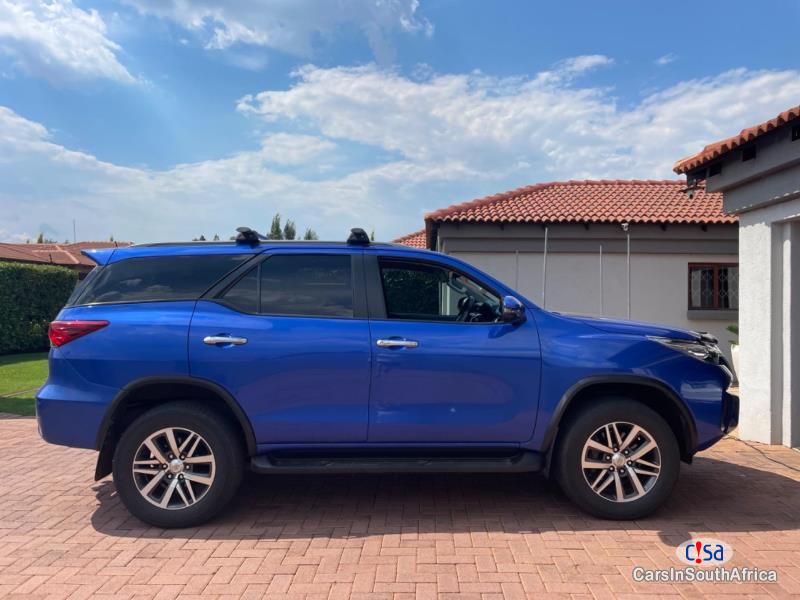 Toyota Fortuner 2.8 Automatic 2019 - image 3