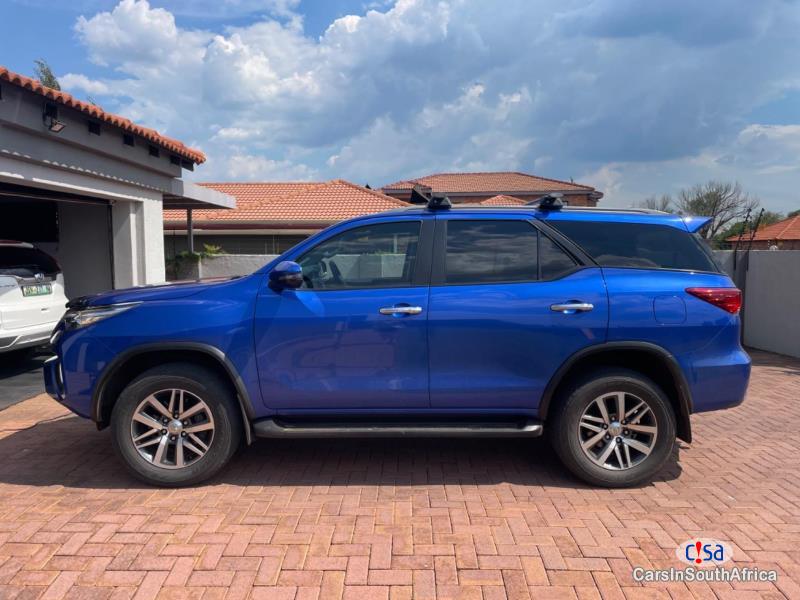 Toyota Fortuner 2.8 Automatic 2019 - image 4