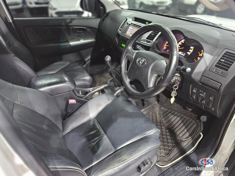 Toyota Hilux 3.0 Manual 2015 - image 12