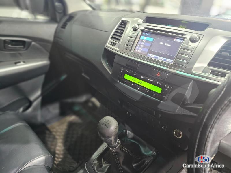 Toyota Hilux 3.0 Manual 2015 - image 9