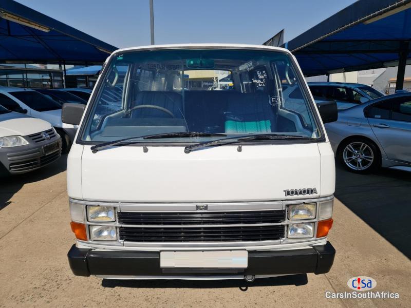 Toyota HiAce 2.2 Manual 2007 - image 4
