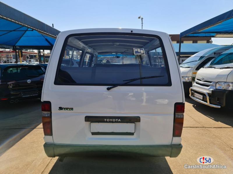 Toyota HiAce 2.2 Manual 2007 - image 6