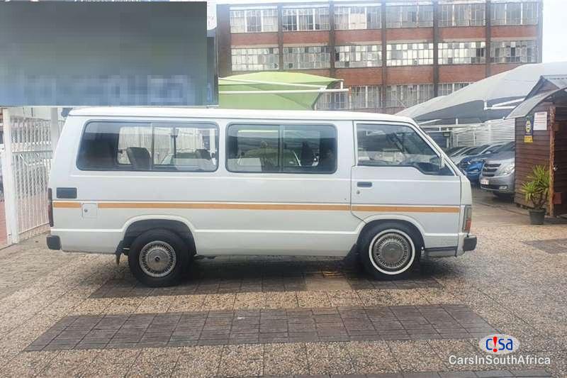 Toyota HiAce 2.2 Manual 2007 - image 6
