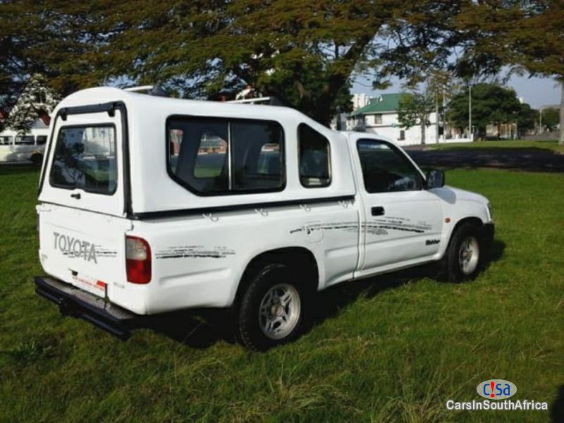 Picture of Toyota Hilux 2.0 Manual 2003 in KwaZulu Natal