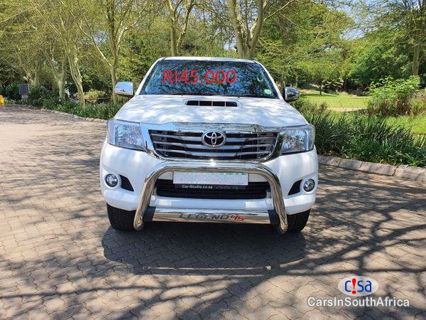 Toyota Hilux 3.0 Manual 2017 - image 2