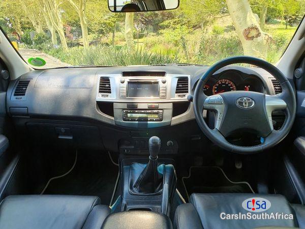 Toyota Hilux 3.0 Manual 2017 - image 7