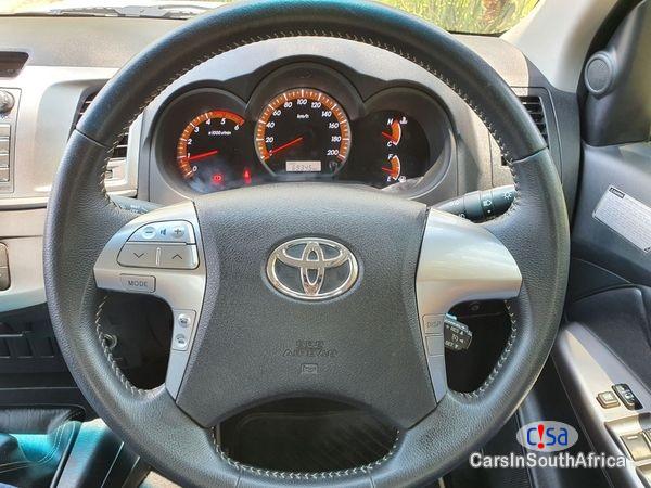 Toyota Hilux 3.0 Manual 2017 - image 9