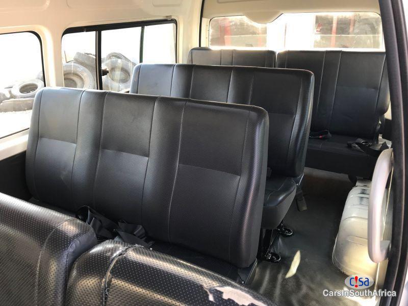 Toyota Quantum 2.5D-4D 16 Seats +27 78 321 4168 Manual 2017 in South Africa