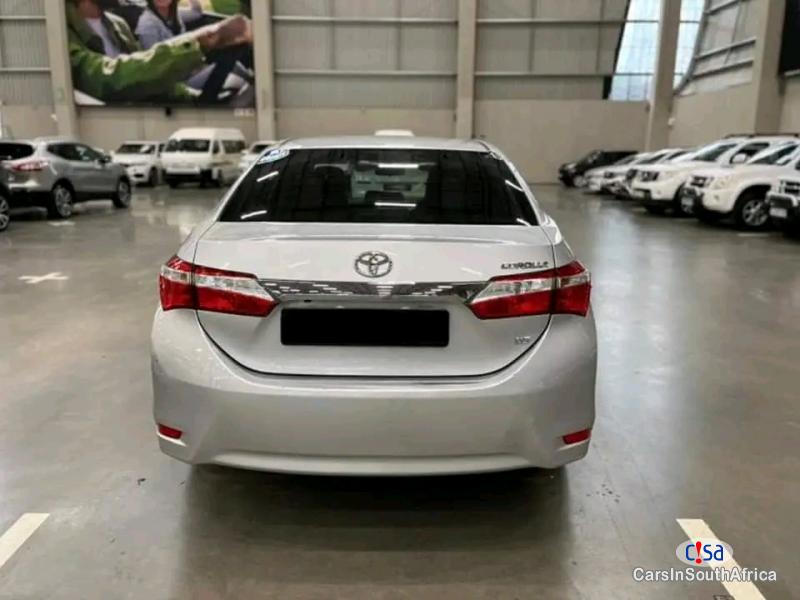 Toyota Corolla Manual 2019 - image 2