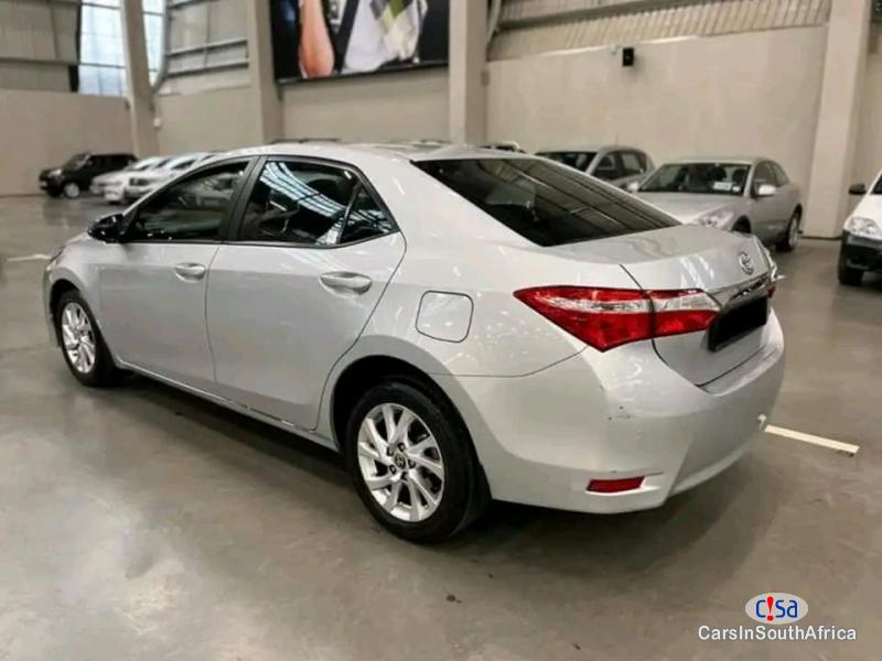 Toyota Corolla Manual 2019 - image 3
