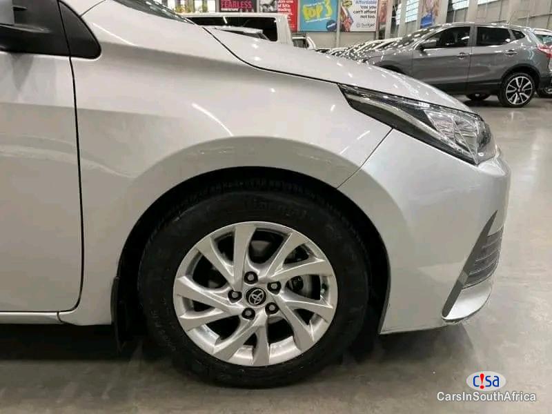 Toyota Corolla Manual 2019 - image 7