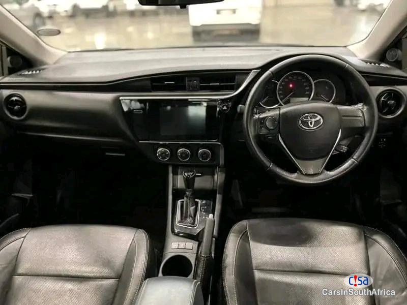 Toyota Corolla Manual 2019 - image 8