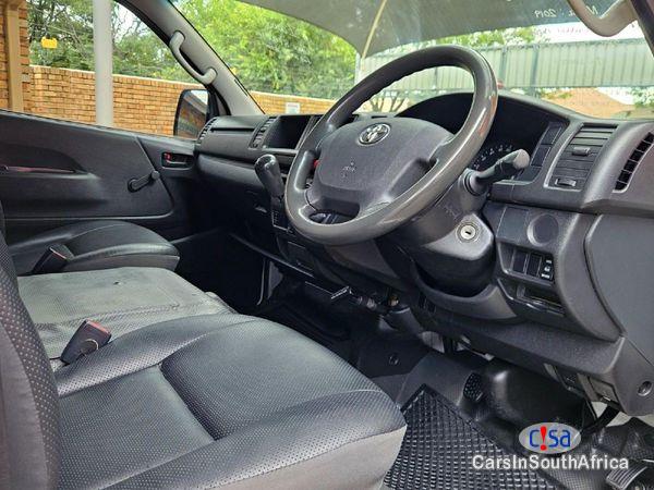 Toyota Quantum 2.5 D-4D Sesfikile 16-Seat Manual 2020 in South Africa