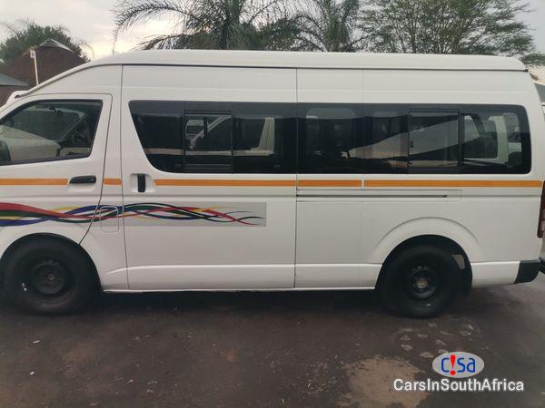 Toyota Quantum 2.5 D-4D Sesfikile 16-Seat Manual 2018 - image 2