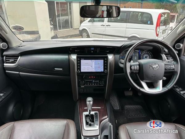Toyota Fortuner 2.8 GD-6 Epic Black Automatic 2020 - image 5