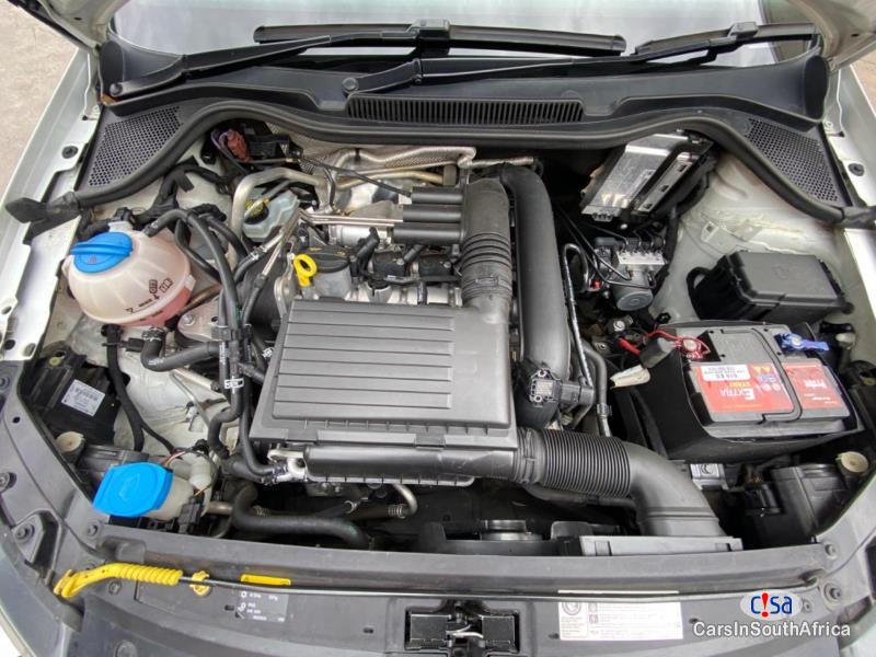 Volkswagen Polo 1.2 Automatic 2016 - image 9
