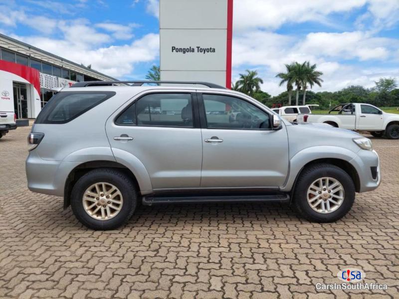 Toyota Fortuner 2.D-4D RB +27 685845776 Manual 2015 - image 4