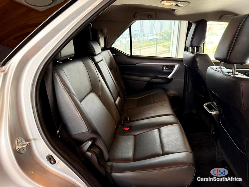 Toyota Fortuner 2.8 GD-6 R/B A/T / +27 685845776 Automatic 2018 - image 5