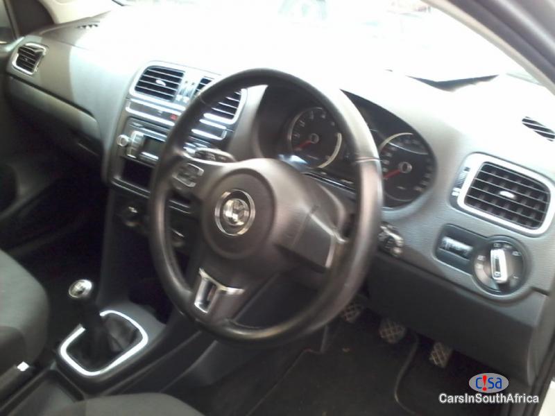 Volkswagen Polo 1.4 Manual 2013 - image 5