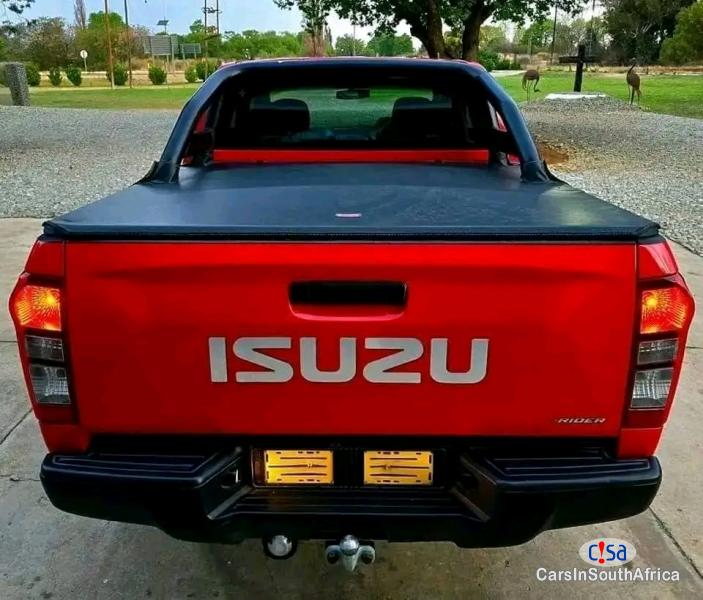 Isuzu KB300 2019 Izuzu Double Cab For Sale 0732073197 Manual 2019 - image 2