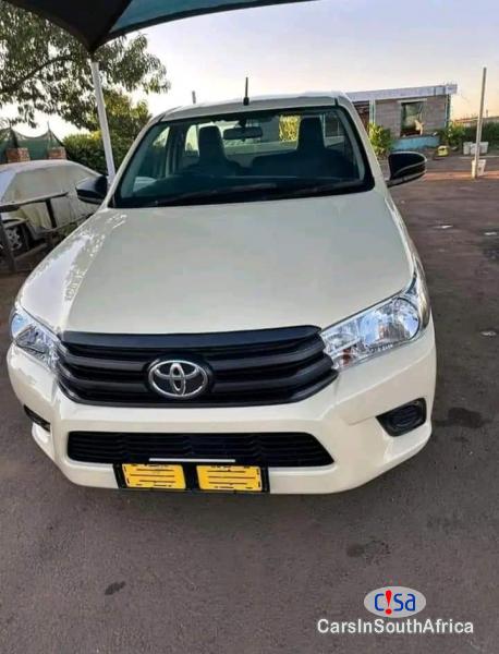 Picture of Toyota Hilux 0663929914 Manual 2019