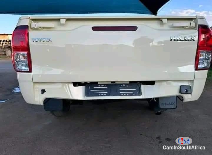 Toyota Hilux 0663929914 Manual 2019 in South Africa