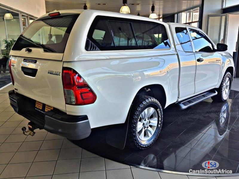 Toyota Hilux 2.8GD6 Extra Cab Manual 2022
