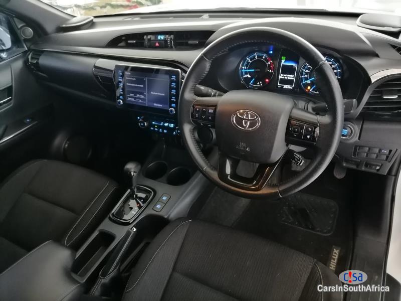 Toyota Hilux 2.8GD6 Auto Automatic 2021 - image 6