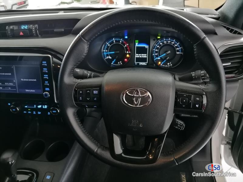Toyota Hilux 2.8GD6 Auto Automatic 2021 - image 7