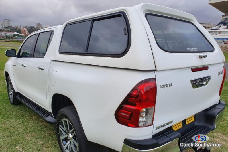 Toyota Hilux 2.8GD6 Manual 2016