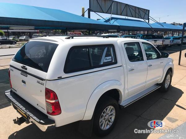 Toyota Hilux 3.0L D4D Engine 0813350925 Automatic 2015 - image 2