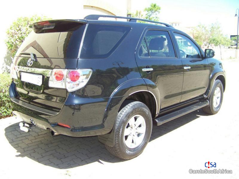 Toyota Fortuner Automatic 2012 - image 6
