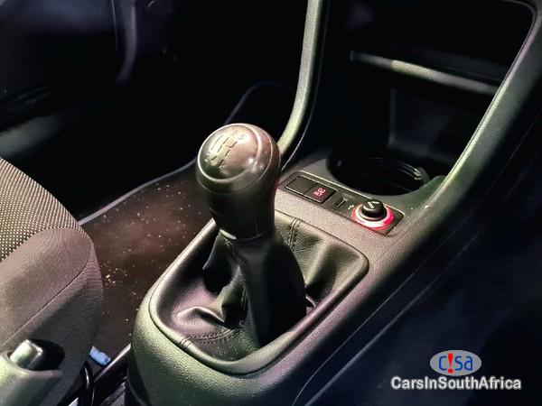 Volkswagen 1.0 Manual 2018 - image 5