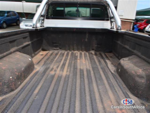 Toyota Hilux Manual 2014 - image 5