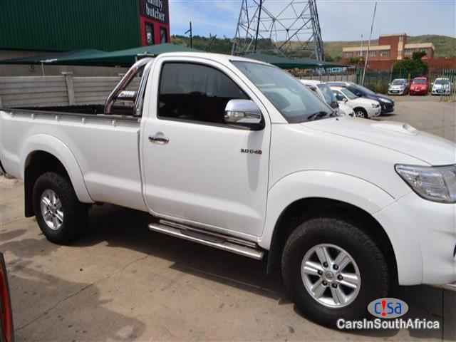 Toyota Hilux Manual 2014 - image 9