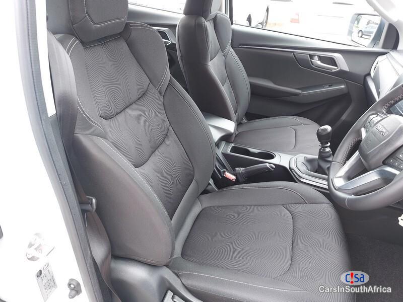 Isuzu 0784119228 Manual 2022 - image 3