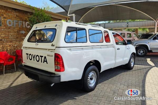 Toyota Hilux 2.0 VVTi SRX Single-Cab Manual 2010