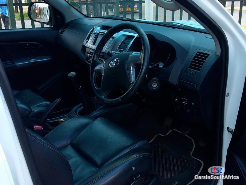 Toyota Hilux Legend 45 D4D Manual 2015 in South Africa
