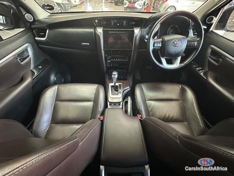 Toyota Fortuner 2.8 /call Whatsapp 068 346 6875 Automatic 2018 - image 3