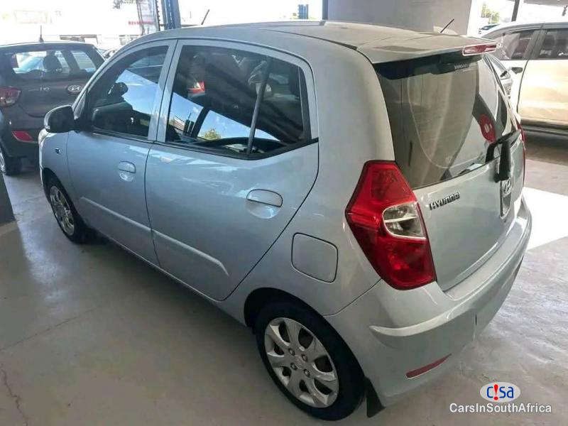 Hyundai i10 I10 GLS Fluid Automatic 2012 in Eastern Cape