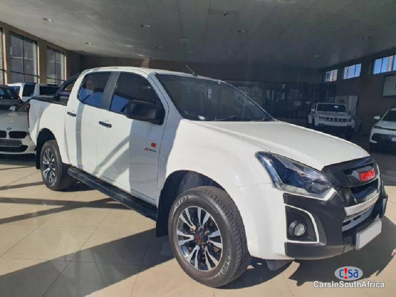 Pictures of Isuzu KB250 D-Max 250 Double Cab X-Rider Automatic 2020