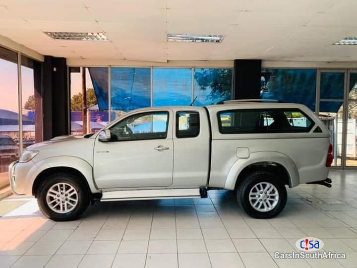 Toyota Hilux 3.0D Manual 2015 in Gauteng