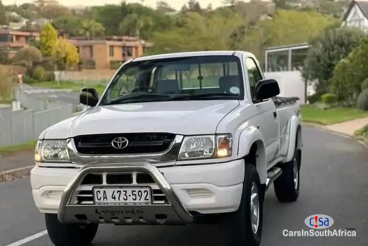 Picture of Toyota Hilux 2700i Manual 2005