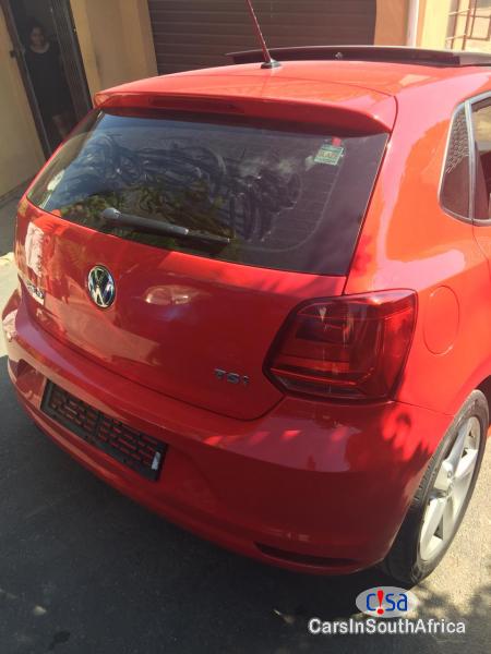 Volkswagen Polo Manual 2016 - image 2