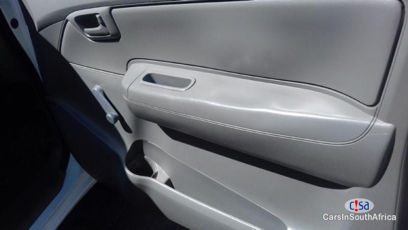 Toyota Hilux 2.5 Manual 2011 - image 8