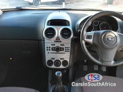 Opel Corsa 1.4 Manual 2009 - image 9