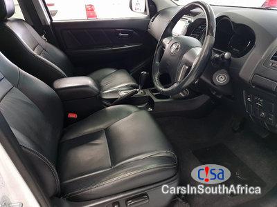 Toyota Fortuner 3.0D-4D Automatic 2014 - image 6