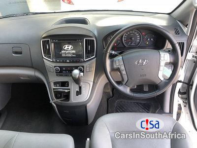 Hyundai H-1 2.5 CRDI Wagon At Auto Automatic 2018 - image 6