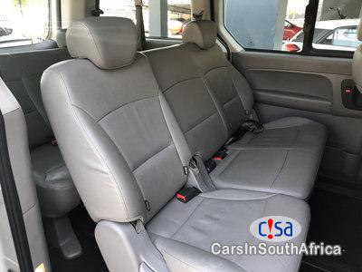 Hyundai H-1 2.5 CRDI Wagon At Auto Automatic 2018 - image 7